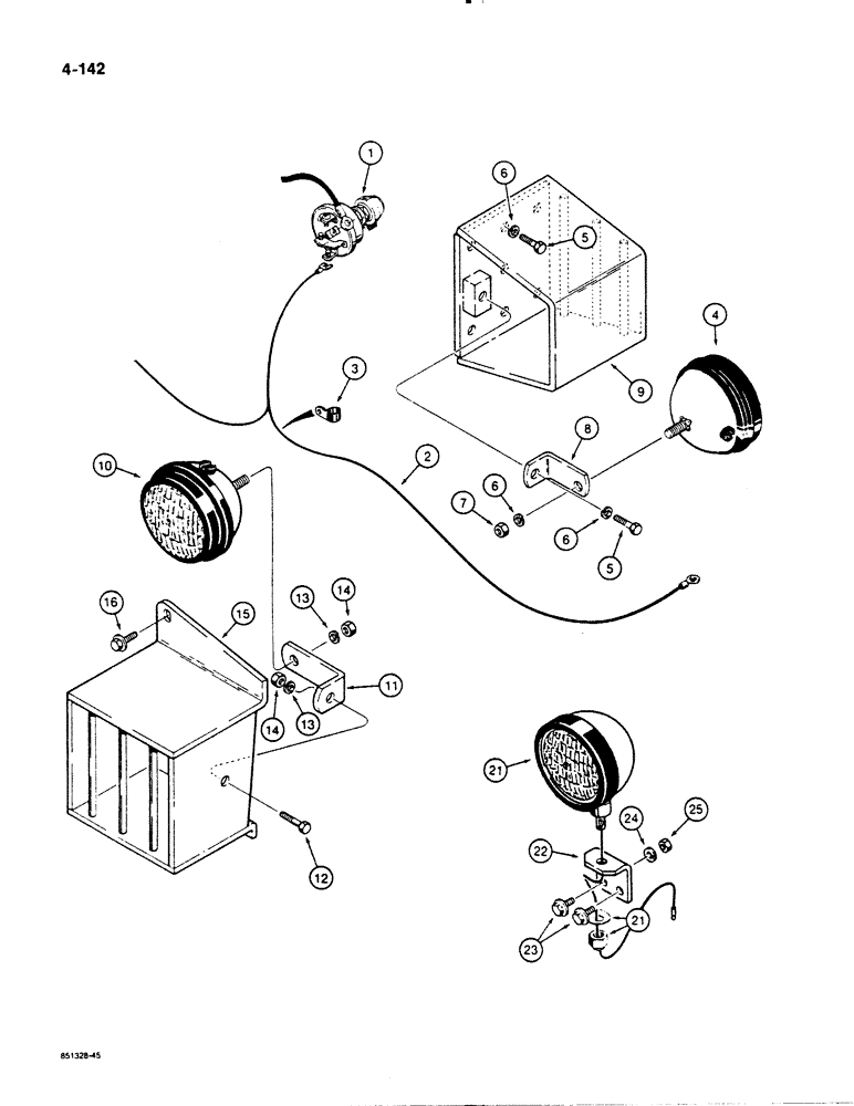 Схема запчастей Case 1455B - (4-142) - SIDE AND REAR LAMPS AND WIRING, AUXILIARY SIDE LAMPS, IF USED (04) - ELECTRICAL SYSTEMS