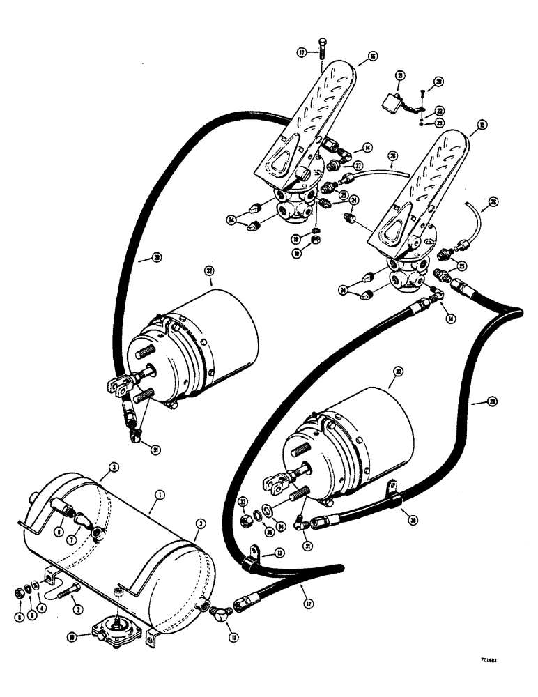 Схема запчастей Case 680CK - (100) - BRAKE SYSTEM, RESERVOIR TO BRAKE TREADLES AND BRAKE CHAMBERS ( EARLY PRODUCTION) (33) - BRAKES & CONTROLS