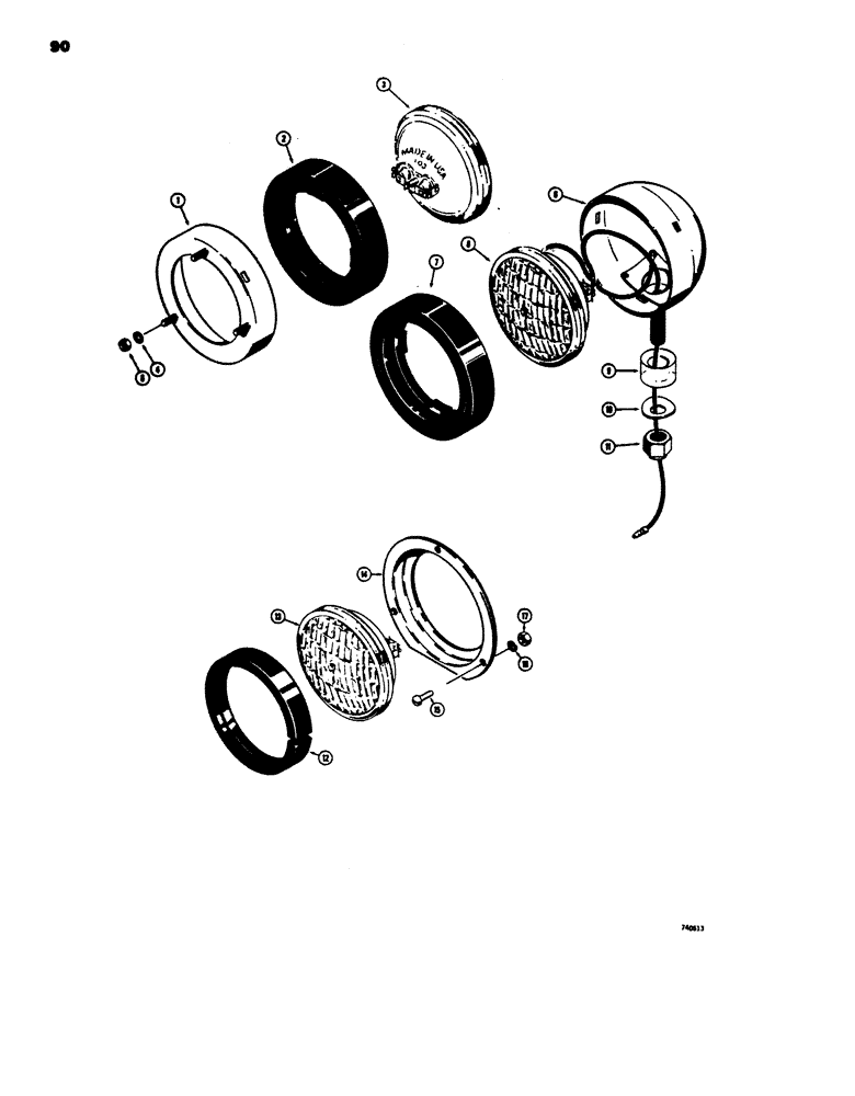 Схема запчастей Case 450 - (090) - D30243 HEADLIGHT ASSEMBLY, EARLY PRODUCTION, MOUNTING RETAINED BY STUDS (06) - ELECTRICAL SYSTEMS