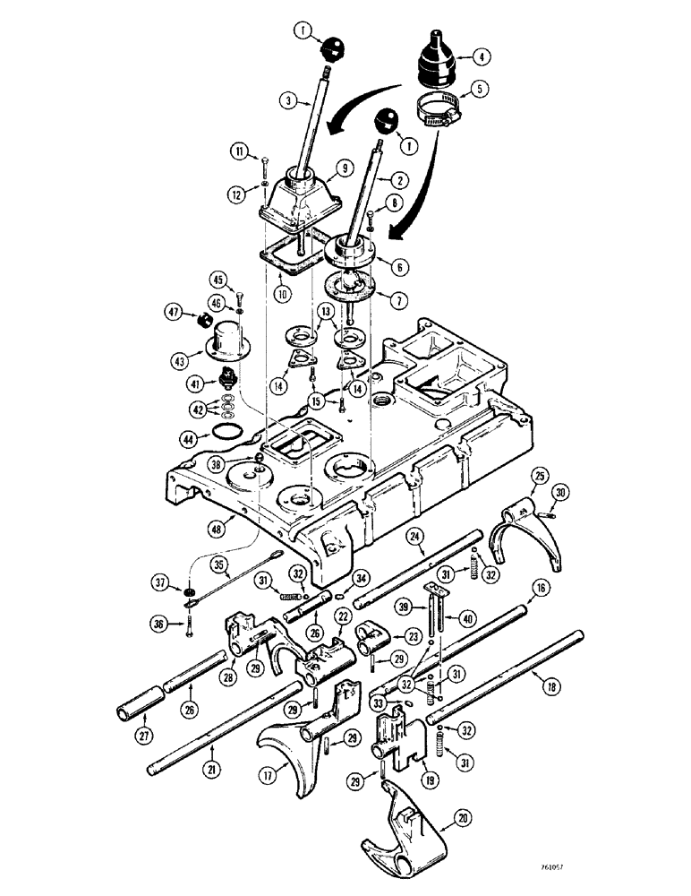 Схема запчастей Case 380CK - (082) - TRANSMISSION, CONTROL LEVERS, SHIFTING FORKS AND COVER (06) - POWER TRAIN