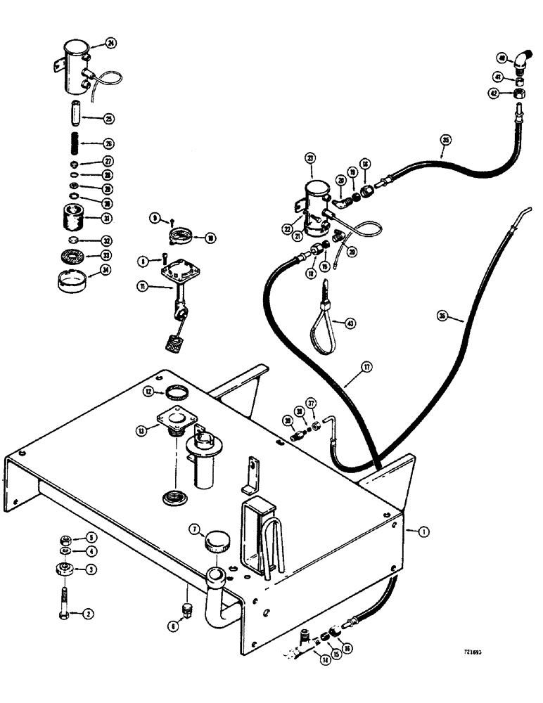 Схема запчастей Case 680CK - (140) - FUEL TANK, PUMP AND LINES (10) - ENGINE