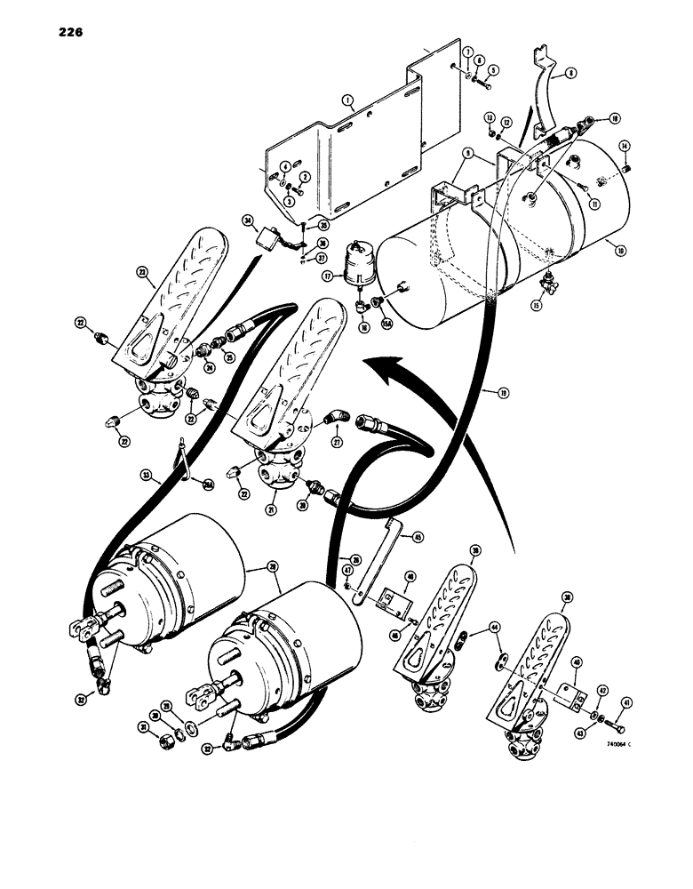 Схема запчастей Case 680E - (226) - BRAKE SYSTEM, RESERVOIR TO BRAKE TREADLES AND BRAKE CHAMBER (33) - BRAKES & CONTROLS