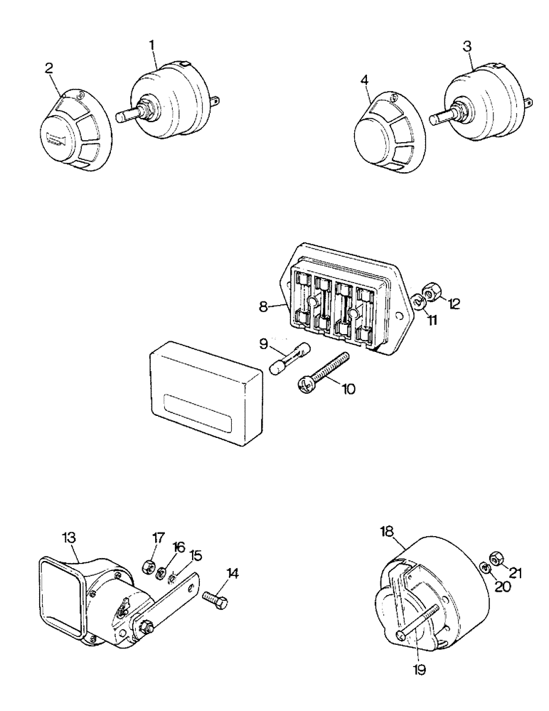 Схема запчастей Case IH 1690 - (S03-1) - SWITCHES, FUSE BOX, HORN AND TRAILER SOCKET, HIGH PLATFORM, CAB, LOW PROFILE (06) - ELECTRICAL SYSTEMS