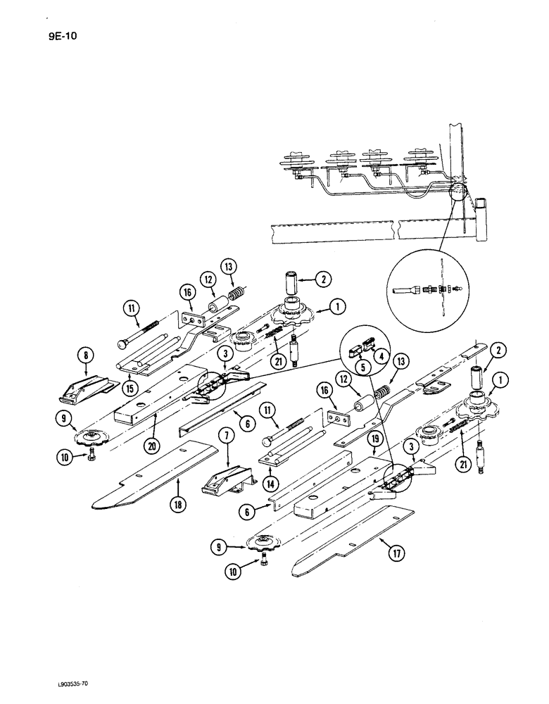 Схема запчастей Case IH 781 - (9E-10) - GATHERER CHAINS AND SPROCKETS (12) - CHASSIS