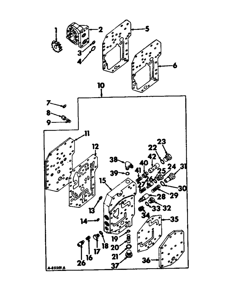 Схема запчастей Case IH 4186 - (10-02) - HYDRAULICS, POWER SUPPLY AND MULTIPLE CONTROL VALVE, ON CLUTCH HOUSING (07) - HYDRAULICS