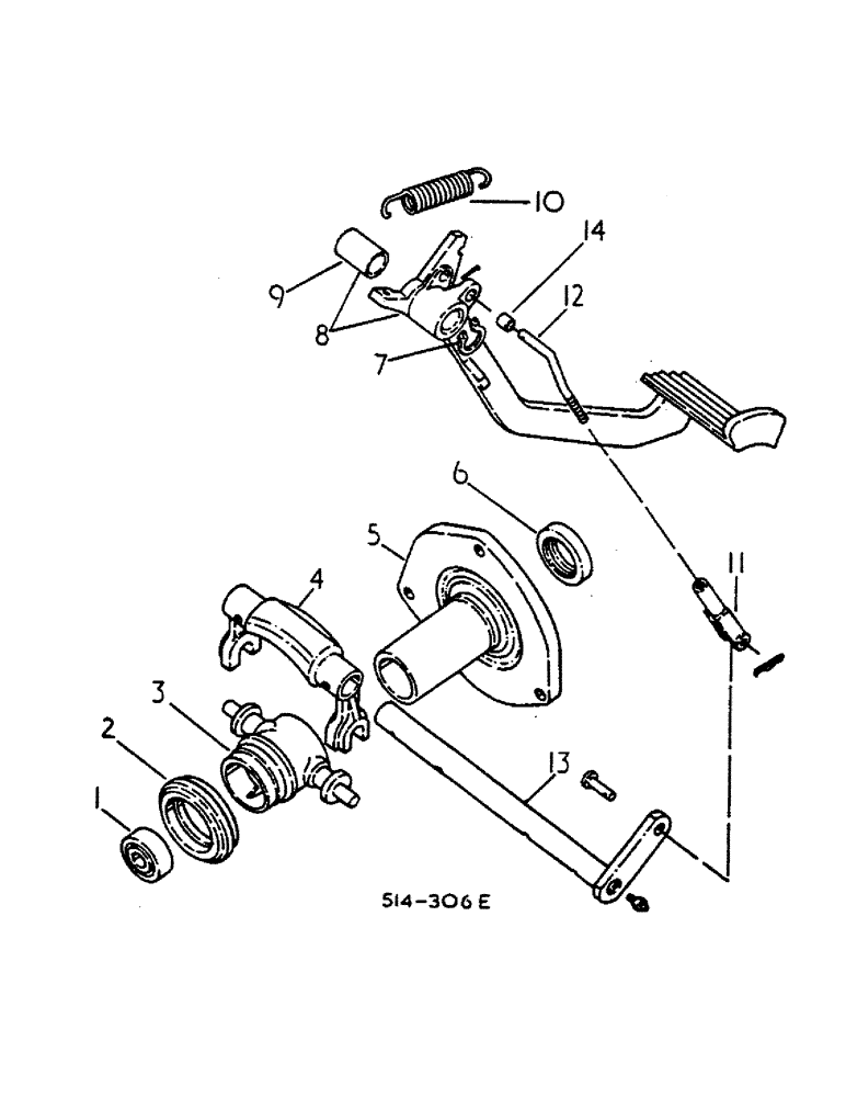 Схема запчастей Case IH 784 - (07-24) - DRIVE TRAIN, CLUTCH CONTROLS, TRACTORS WITHOUT SELF ADJUSTING CLUTCH (04) - Drive Train