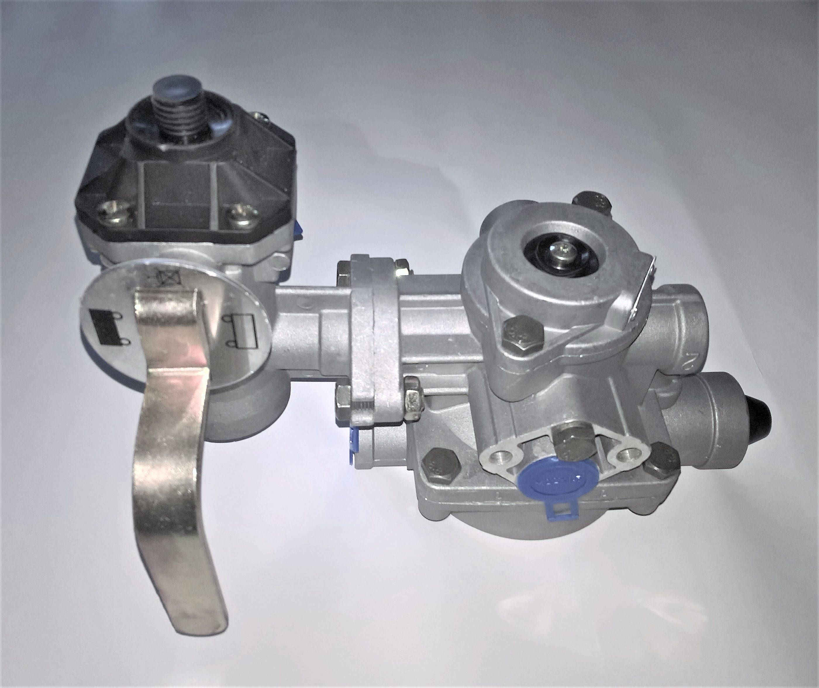 NFZ LKW Ersatzteile Shop - Trailer brake valve suitable for 