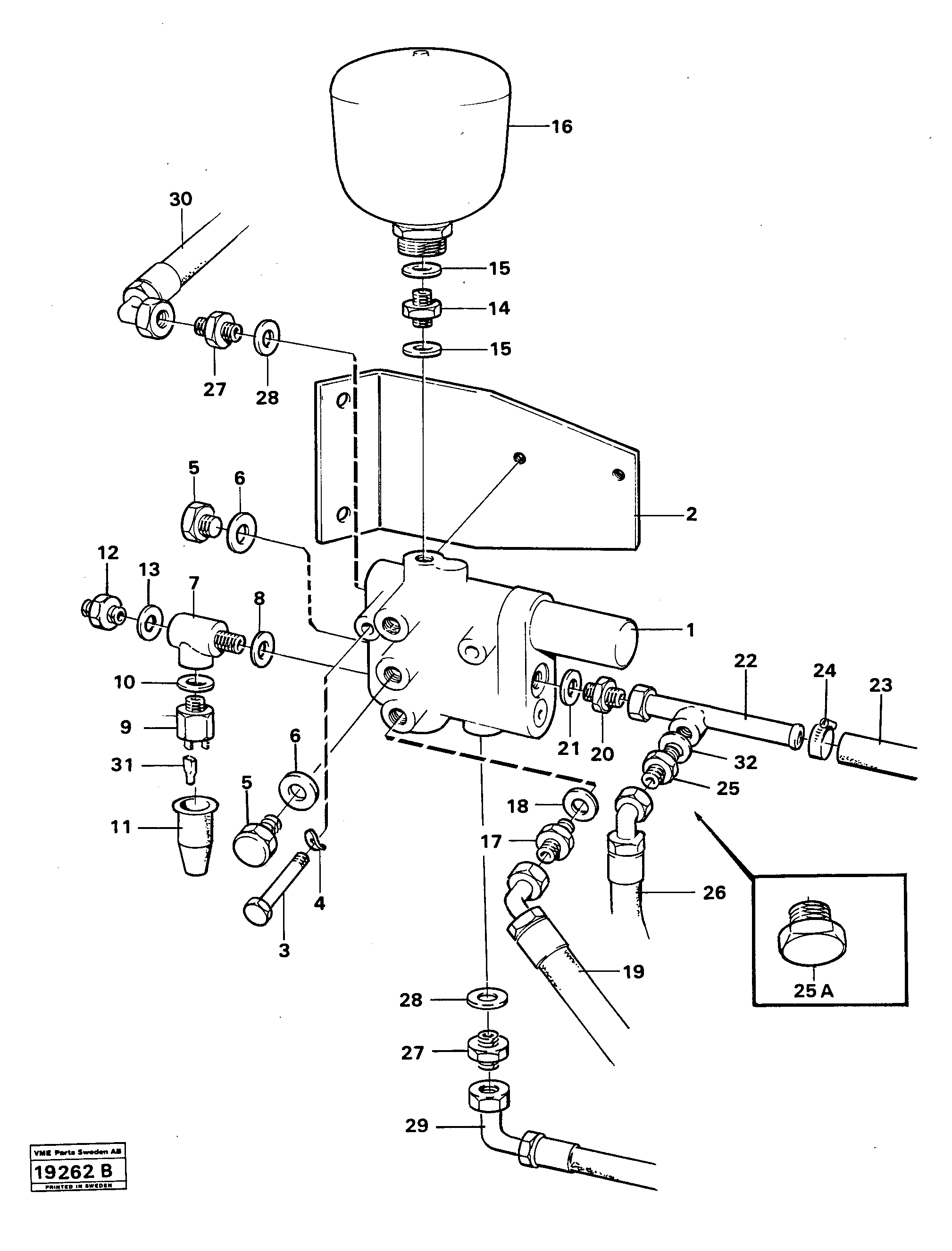 Схема запчастей Volvo L30 - 84855 Valve with fitting parts L30 L30