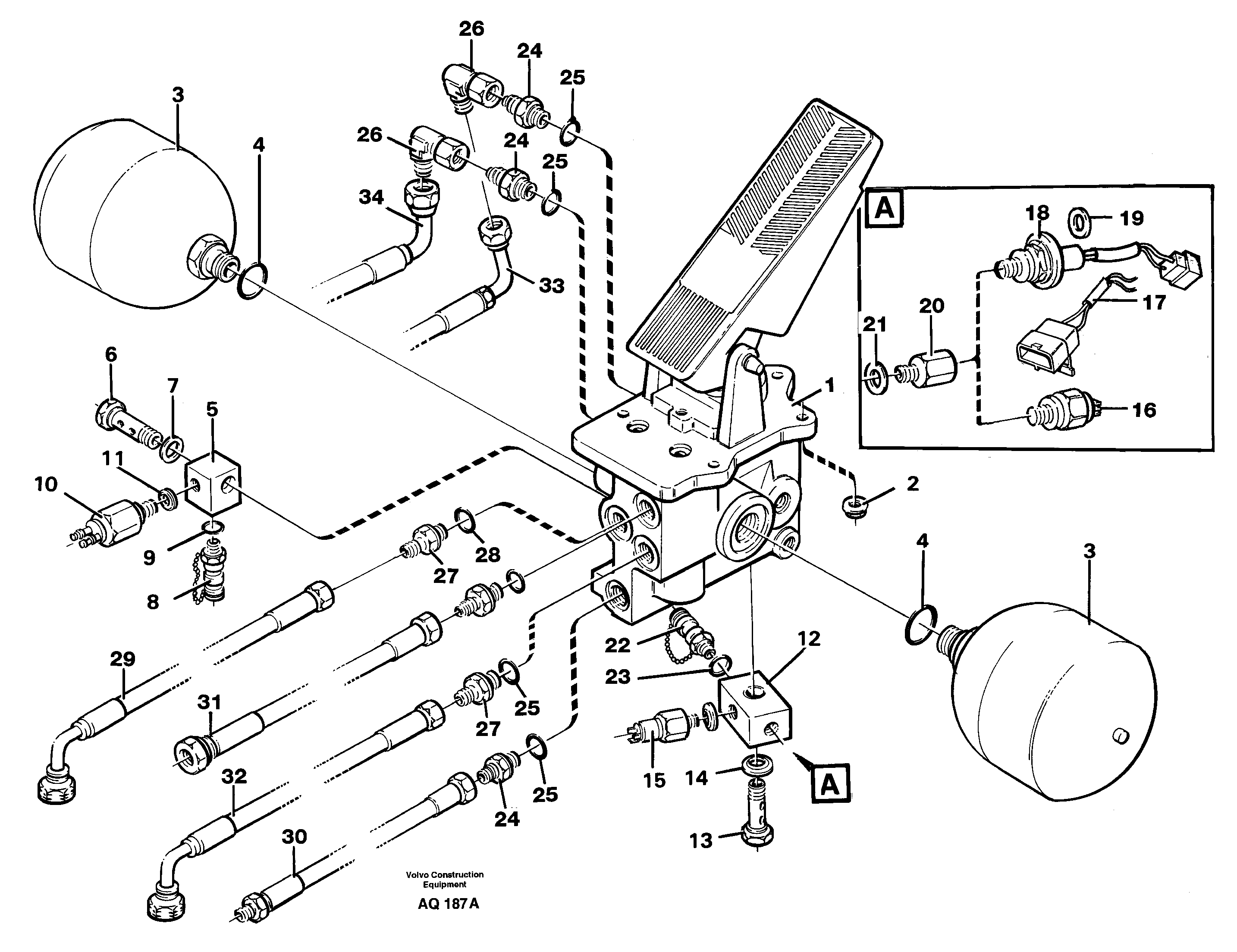 Схема запчастей Volvo L120C - 92914 Foot brake valve with clutches L120C S/N 11319-SWE, S/N 61677-USA, S/N 70075-BRA