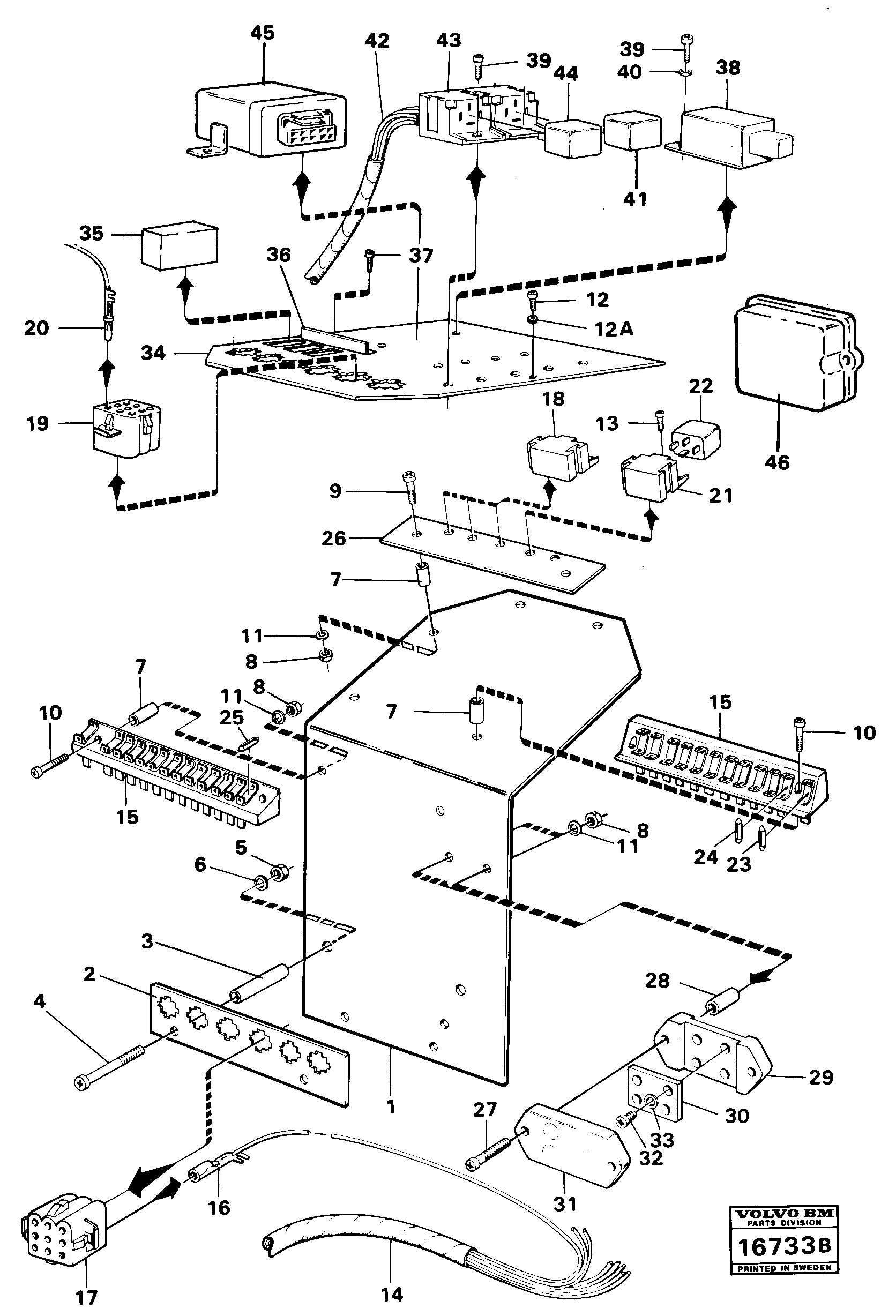 Схема запчастей Volvo 4600 4600 - 34483 Electrical distribution box 